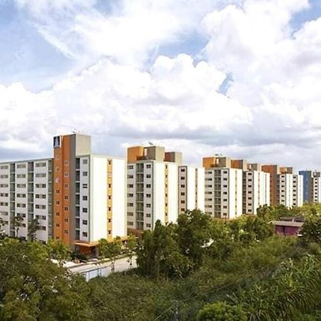 Baan Kidtang Apartment Rangsit Bagian luar foto