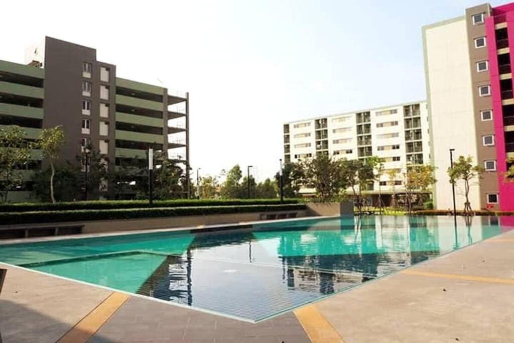 Baan Kidtang Apartment Rangsit Bagian luar foto